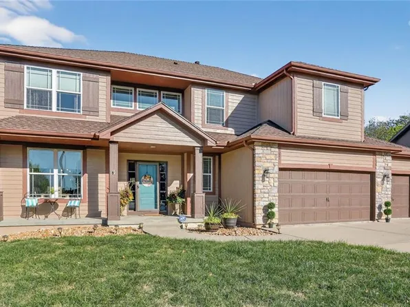 9221 N Garfield Ave, Kansas City, MO 64155