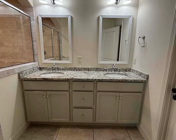 954 Lennox Blvd #1 — Photo 26