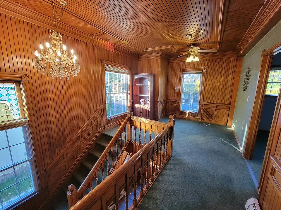 Foyer or Living Room
