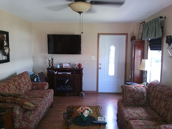 4th image of 106 Baywater Circle