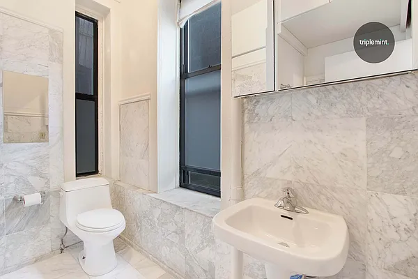 Rented by Triplemint | media 9