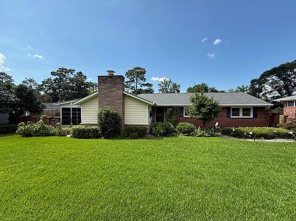 4661 Sylvan Dr