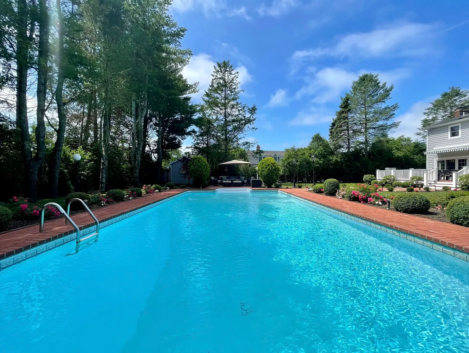Southampton Village Gem — Photo 4
