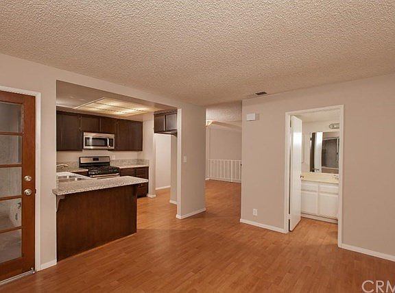 4th image of 1124 E Las Tunas Dr #7