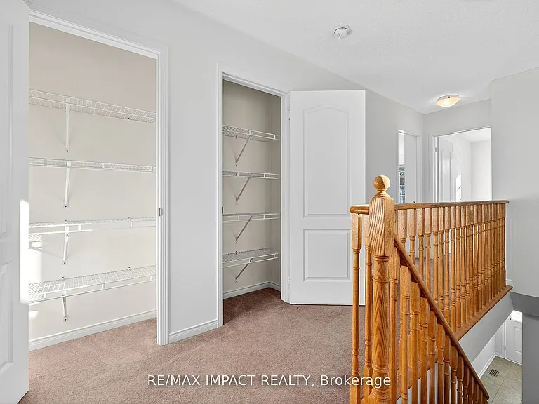 1384 W Rennie St — Photo 17