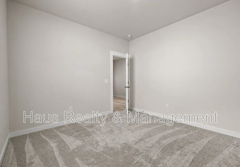 1145 Ross Farms Blvd — Photo 15