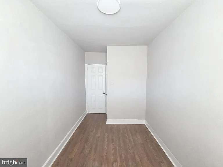 1461 Lardner St — Photo 8