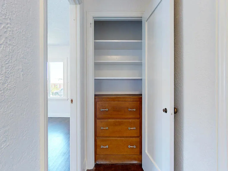 1400 N Dominion Ave — Photo 28
