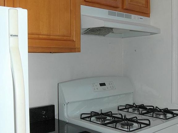 3rd image of 203 N Trenton St APT 1