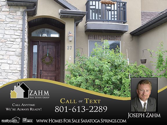 3rd image of 37 E Beacon Dr