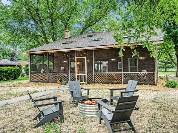 7573 N Kankakee Trl, Rolling Prairie, IN 46371