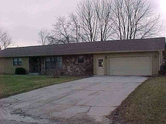 1st image of 64315 Pleasant Plain Dr