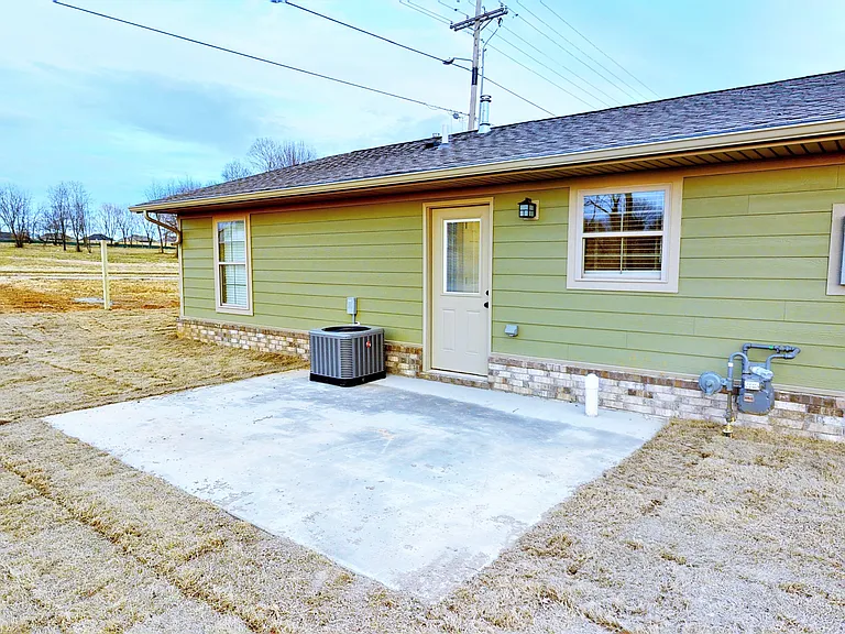1009 N Brook Dr — Photo 17