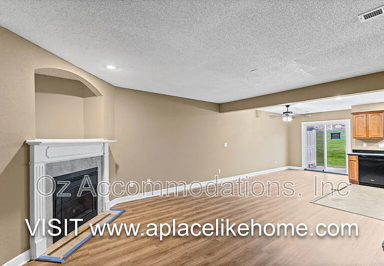 805 SW Imperial Ln — Photo 8