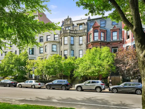327 Commonwealth Ave APT 4, Boston, MA 02115