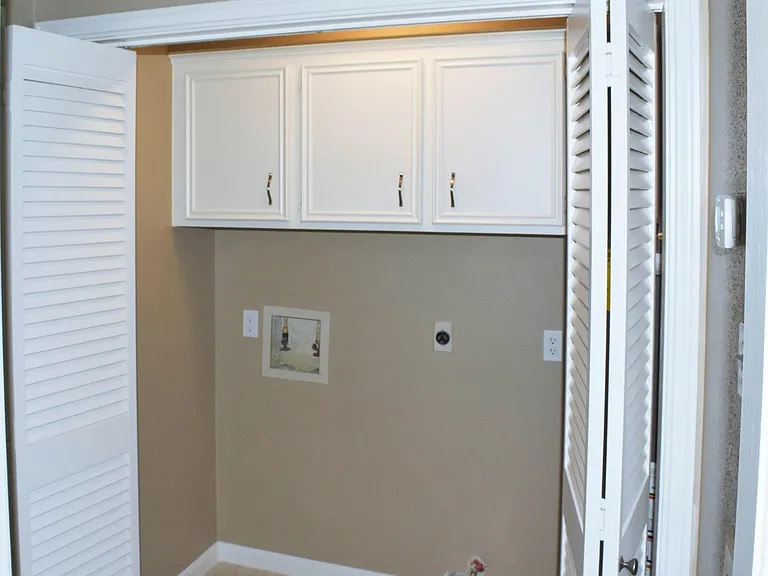 518 Moore St — Photo 15