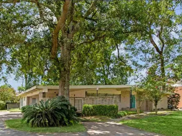 1925 Driskill St, Beaumont, TX 77706