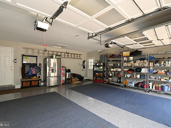 4th image of 1602 King James Pl