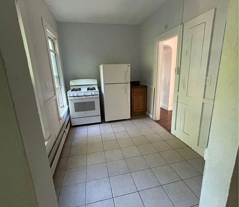 1st image of 109 Main St #1095-3