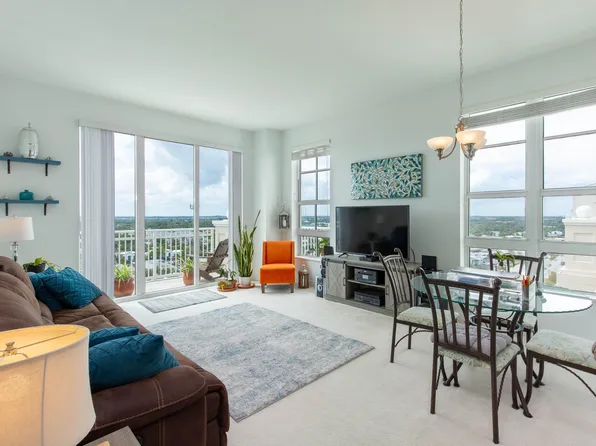 350 N Federal Highway #Ph04, Boynton Beach, FL 33435