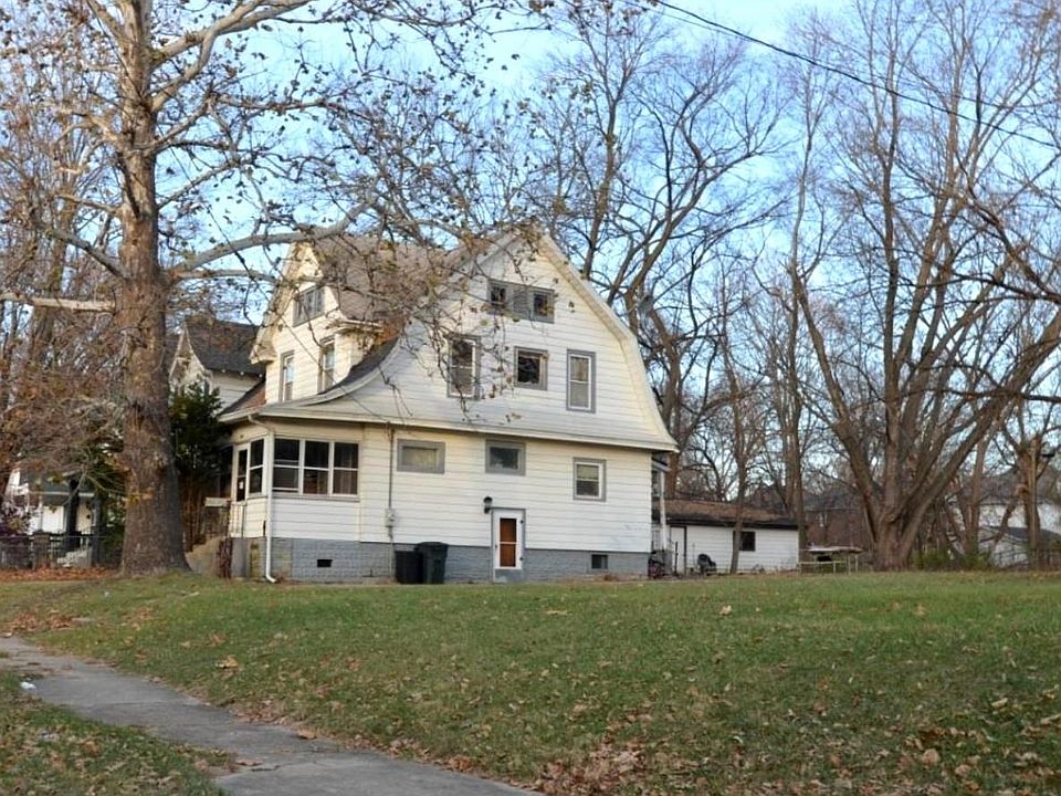 2nd image of 1023 N Winnebago St
