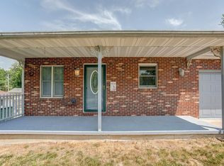105 Cottage Ave, Cottage Hills, IL