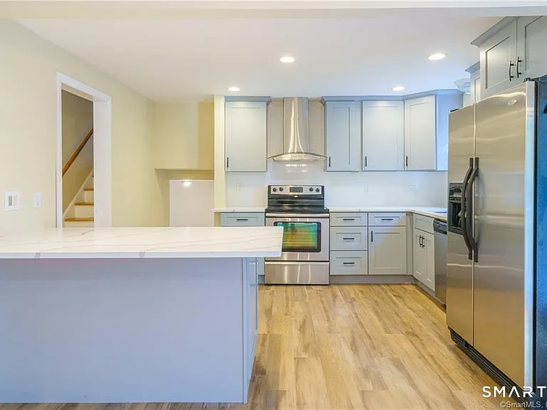 33 Sky View Dr — Photo 10
