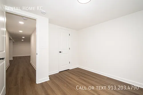 8400 W 93rd St — Photo 36