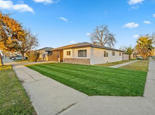 1201 N Redington St, Hanford, CA 93230
