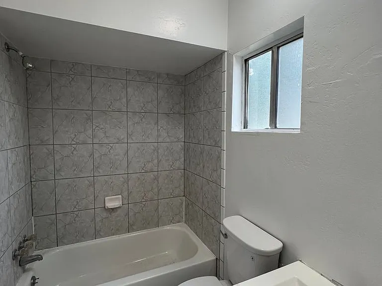 925 Pesante Rd — Photo 6
