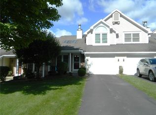 42 Genesee View Trl, Rochester, NY 14623