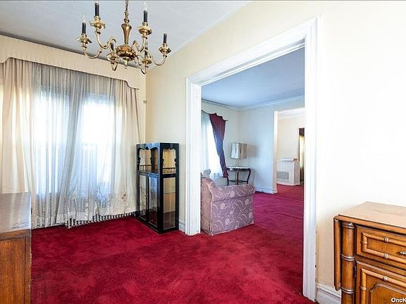 4th image of 224 Pennsylvania Ave