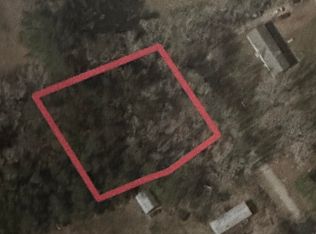 8 Gee St, Plymouth, NC 27962