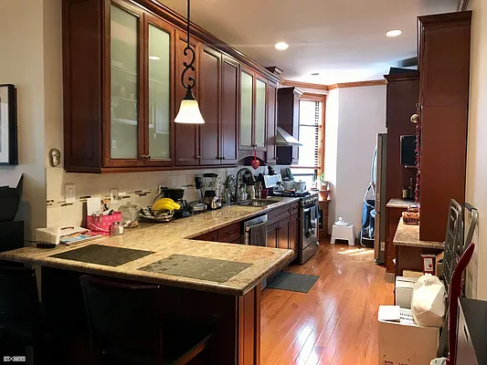 Rented by Citi Habitats | media 3