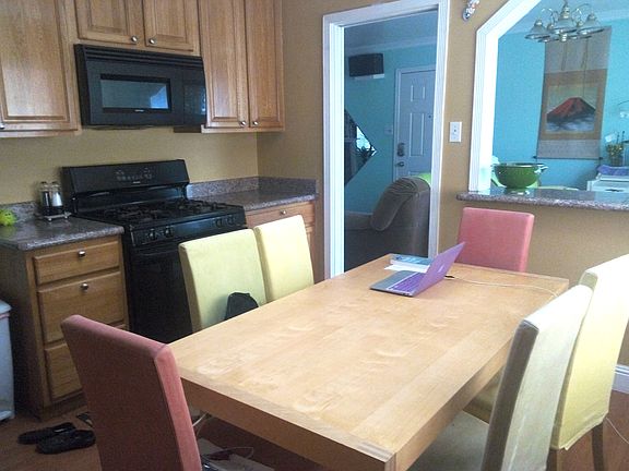 3rd image of 2531 Hazelwood Way