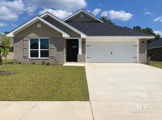 688 Mayflower Dr, Foley, AL 36535