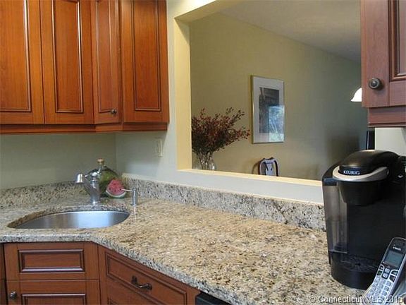 VIEW OF DR FROM KITCHEN
