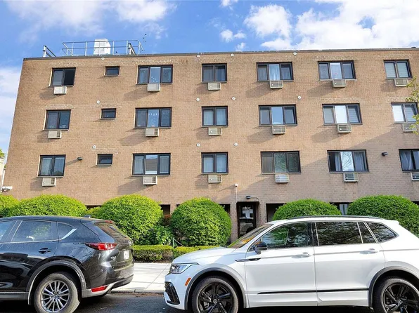 62-36 59th Dr #302, Maspeth, NY 11378