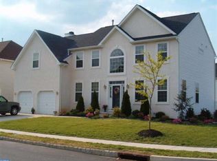 1 Duchess Dr, Sicklerville, NJ 08081