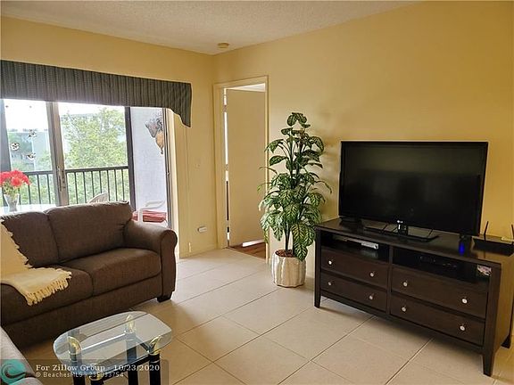 4th image of 2230 N Cypress Bend Dr APT 510