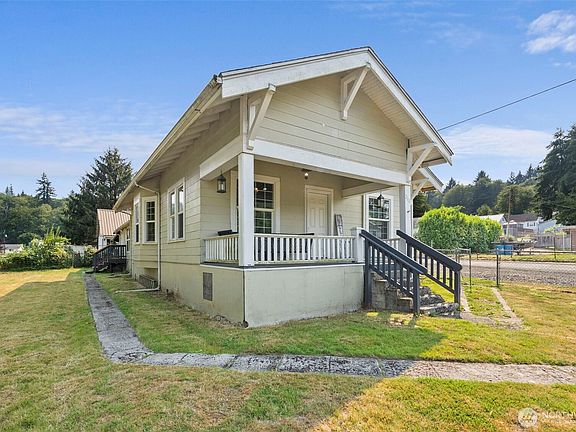 3rd image of 2101 Henkle Street