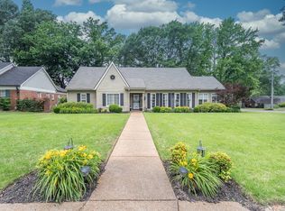 1525 Poplar Ridge Dr, Memphis, TN 38120