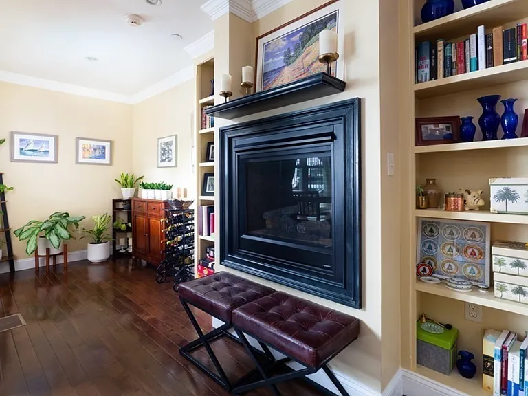171 Bowen St #1 — Photo 2