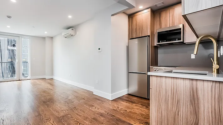 Rented by Nooklyn NYC LLC | media 63