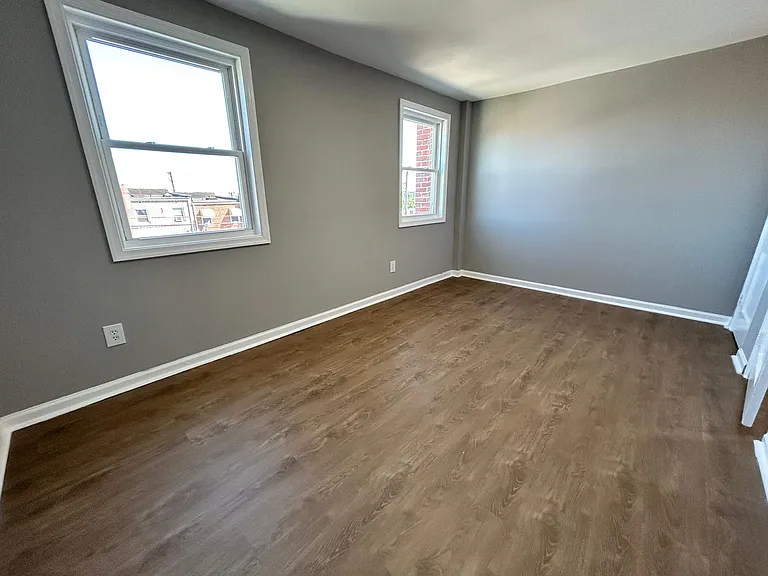 7850 Eastdale Rd — Photo 13