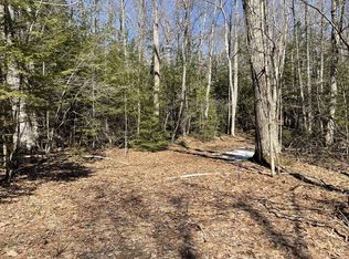 92 Crooked Ledge Rd, Southampton, MA 01073