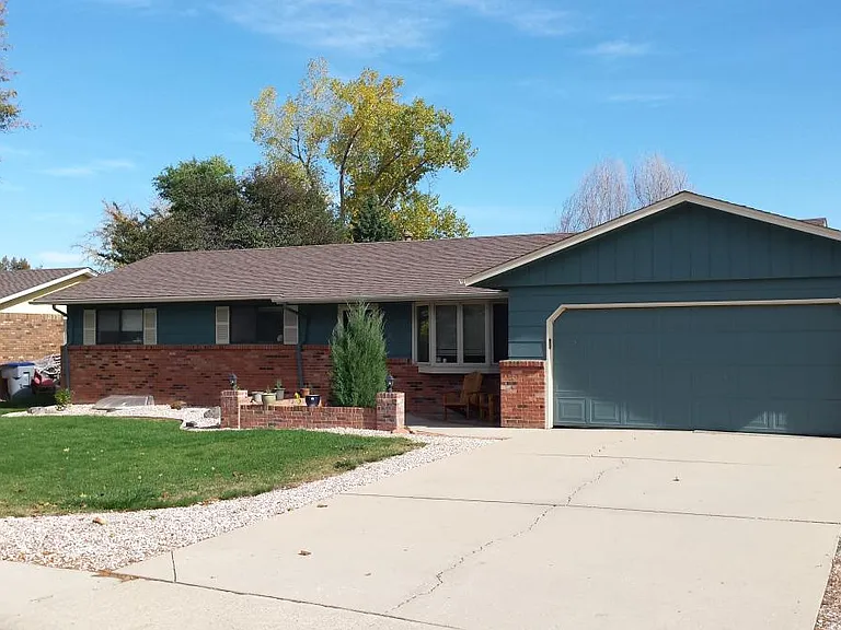 2813 Shoal Cir — Photo 2
