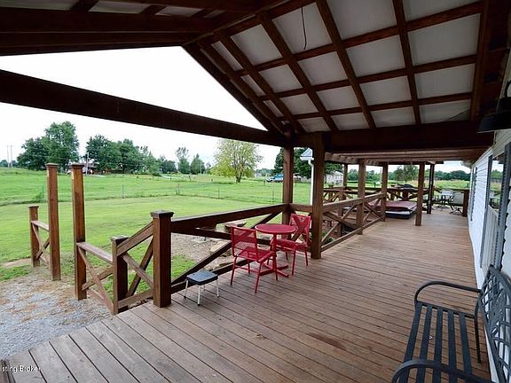 13892086_881928485244856_617406258046471