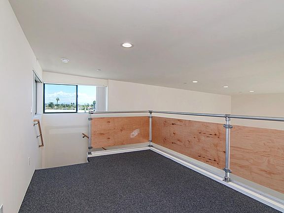 3rd image of 4644 Boundary St #2