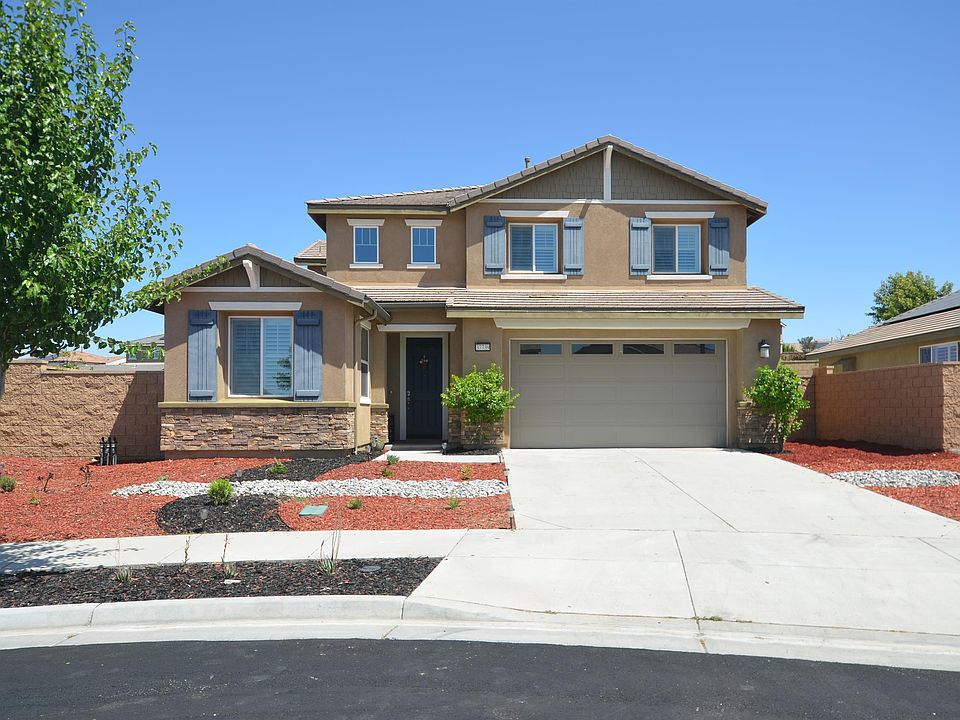 1st image of 37739 River Oats Ln